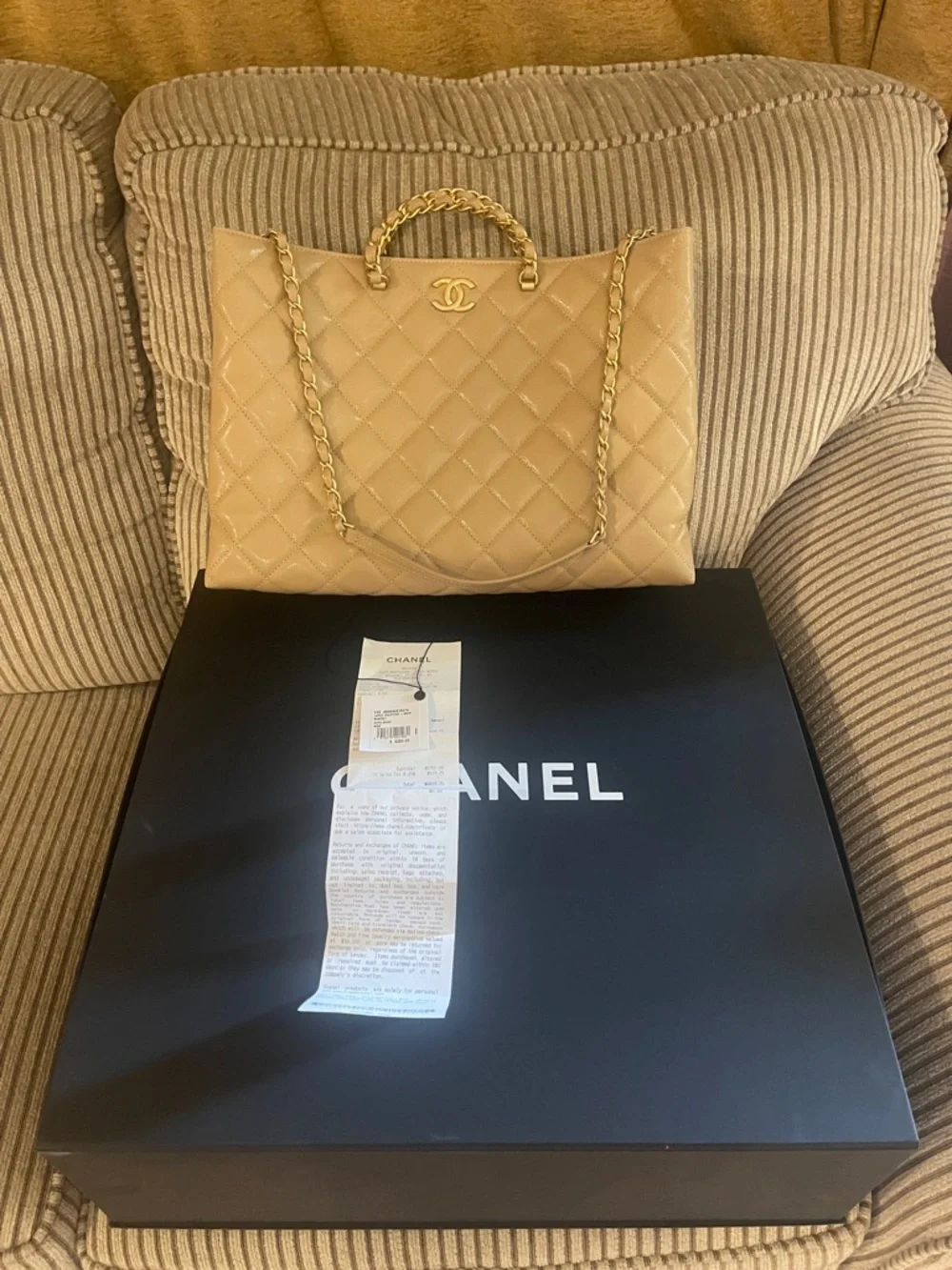 CHANEL elegant authentic